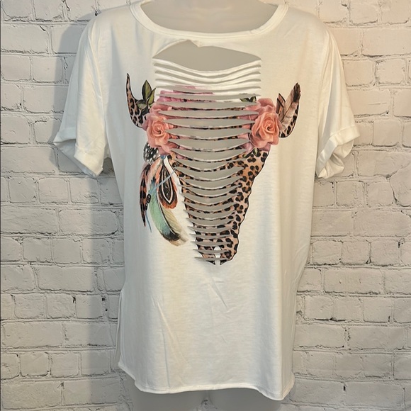 phil love Tops - Phil Love White Southwestern Graphic Cut-Out Women's Top
